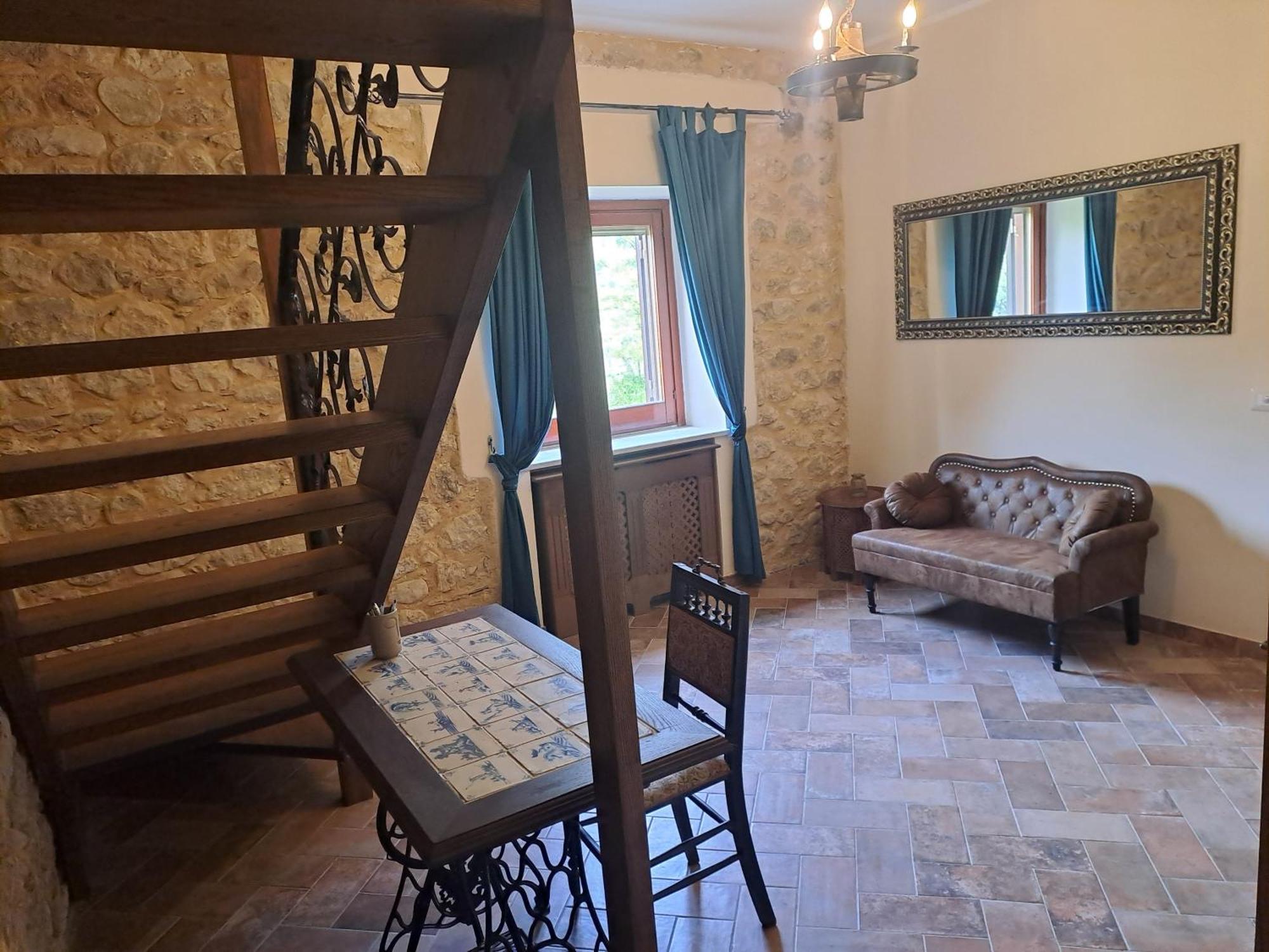 Villa Visocchi Bed And Breakfast Atina Ngoại thất bức ảnh