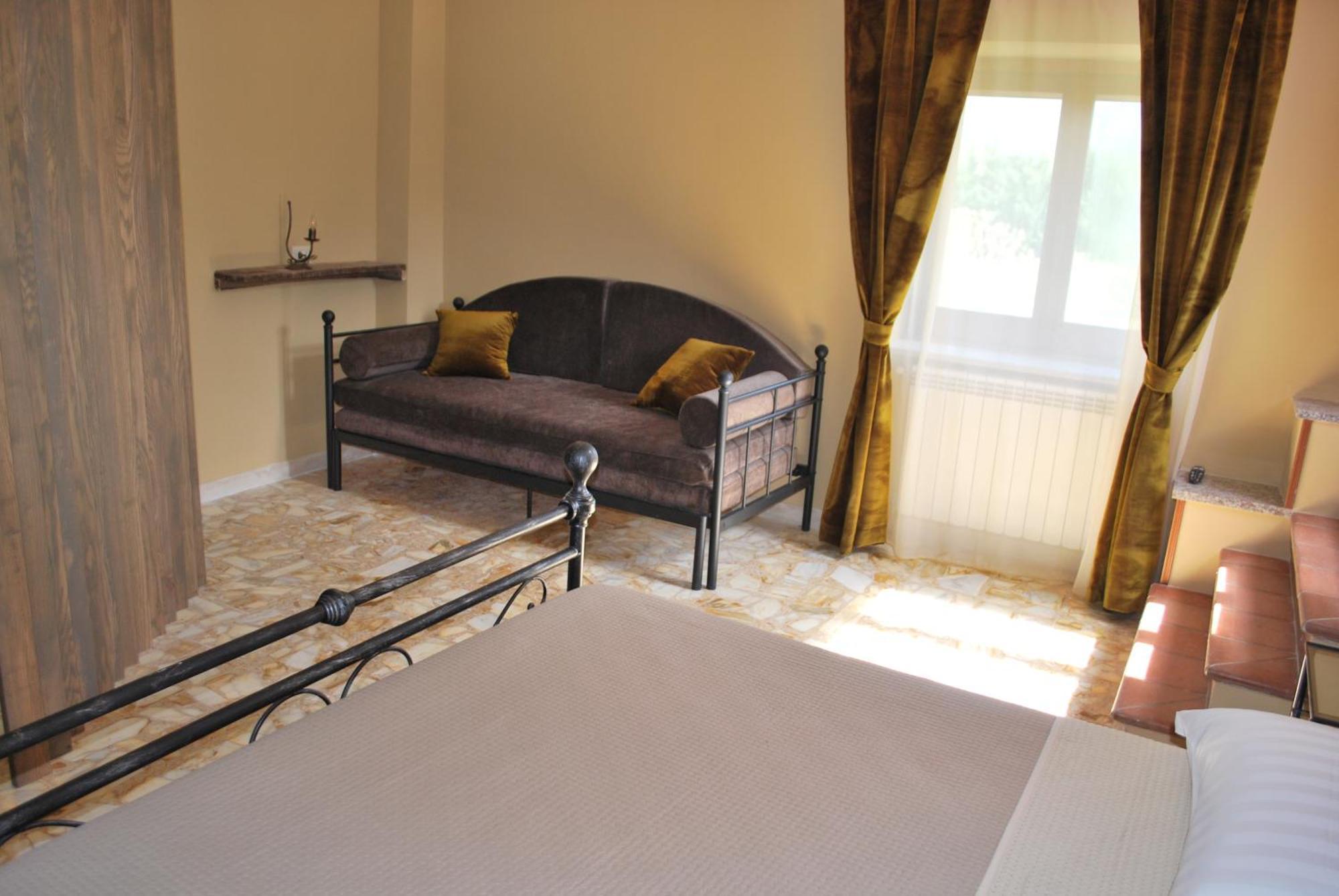 Villa Visocchi Bed And Breakfast Atina Ngoại thất bức ảnh